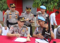 Kapolda Sumsel Periksa Senpi Personel saat Apel Pagi