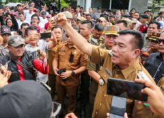 Ribuan Demonstran Guncang Pemkab Muba, Tuntut Legalitas Refinery Minyak Tradisional, Bupati Toha Turun Langsung Temui Massa