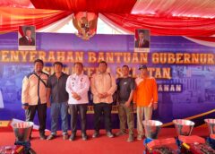 Gubernur Sumsel Serahkan Bantuan Mesin dan Coolbox Penampung Ikan Untuk Kelompok Nelayan Sinar Jaya Makmur Desa Tanjung Mas